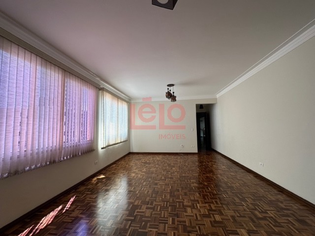 Apartamento para locacao no Zona 07 em Maringa com 154,54m² por R$ 2.100,00