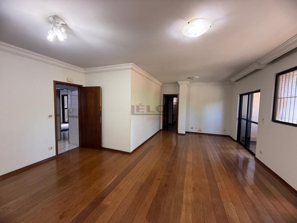 Apartamento para venda no Zona 07 em Maringa com 180m² por R$ 650.000,00
