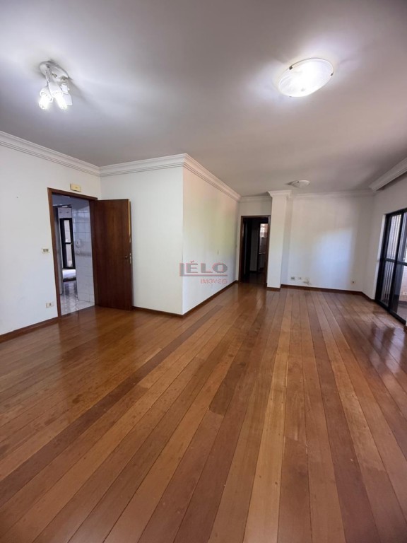 Apartamento para venda no Zona 07 em Maringa com 180m² por R$ 650.000,00