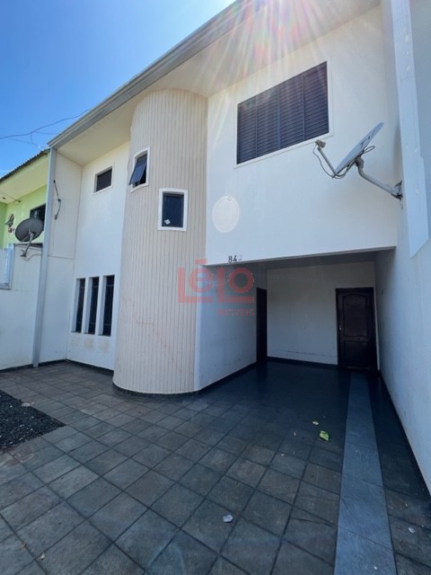 Sobrado para locacao no Vila Santo Antonio em Maringa com 107,64m² por R$ 2.000,00