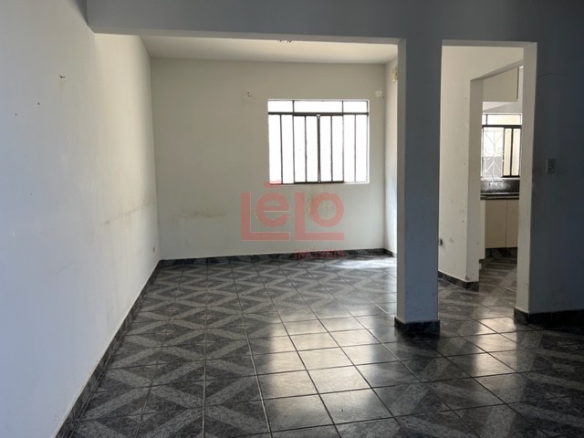 Sobrado para locacao no Vila Santo Antonio em Maringa com 107,64m² por R$ 2.000,00