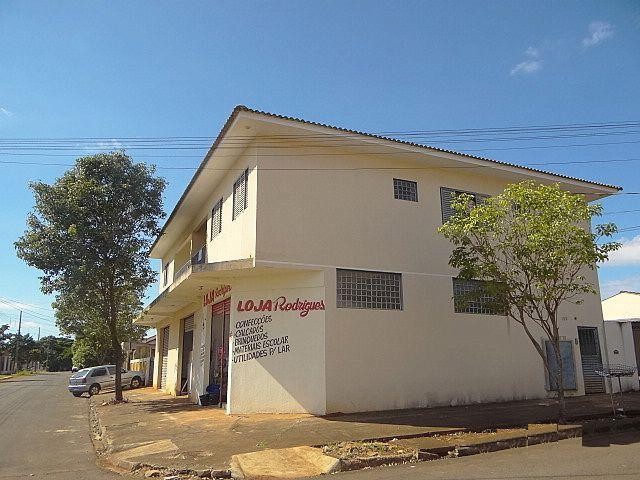 Apartamento para locacao no Jardim Santa Clara em Maringa com 97m² por R$ 1.550,00