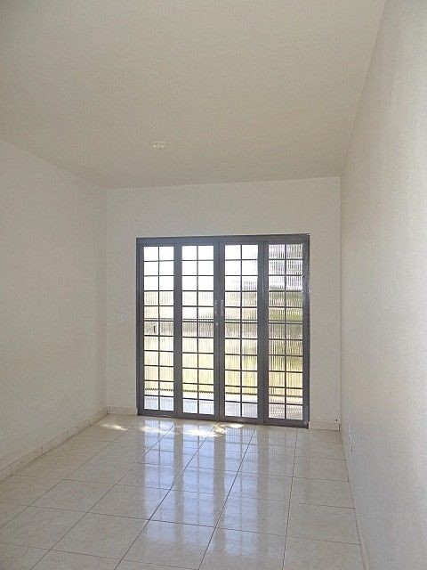 Apartamento para locacao no Jardim Santa Clara em Maringa com 97m² por R$ 1.550,00