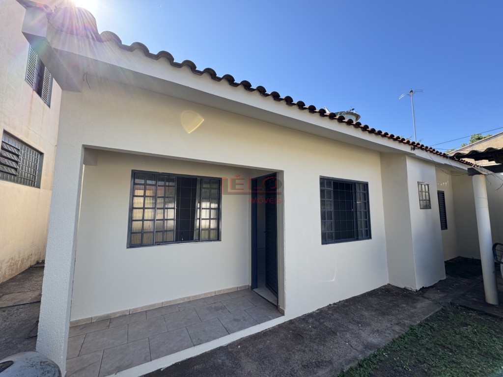 Casa Residencial para locacao no Jardim Santa Clara em Maringa com 60m² por R$ 1.200,00