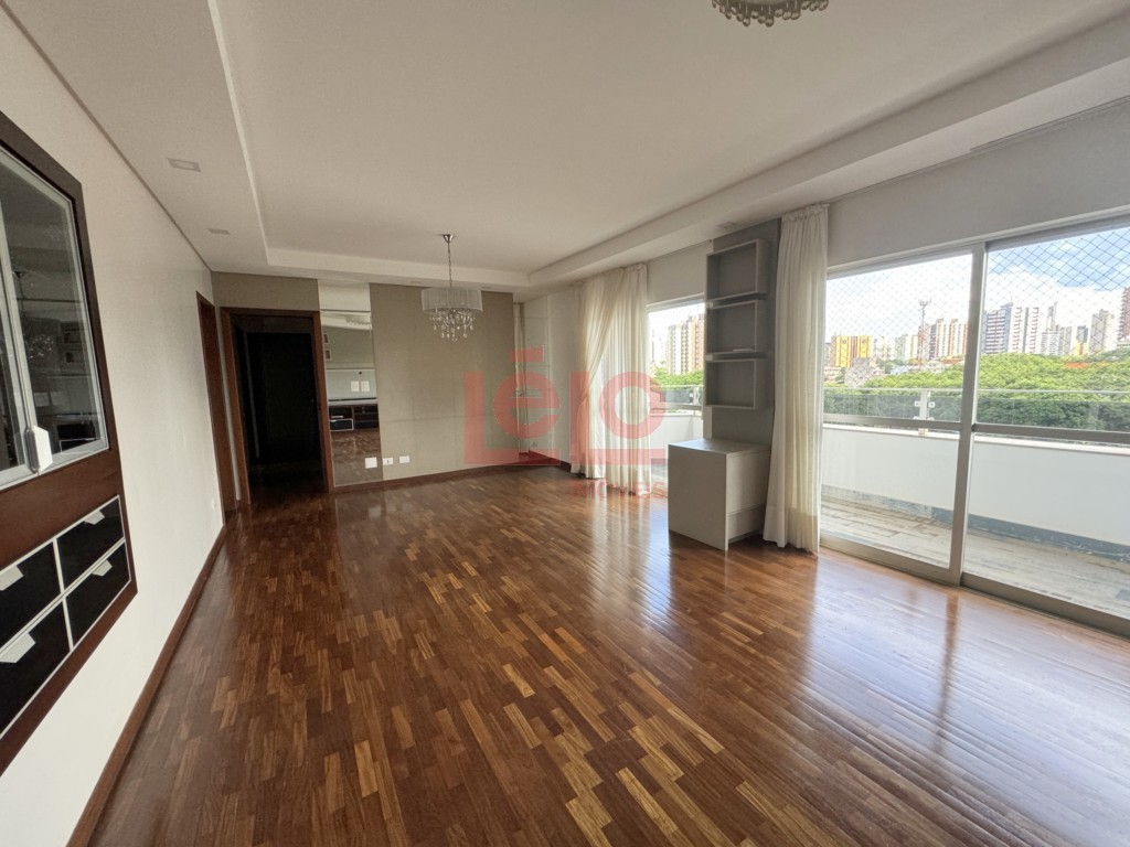 Apartamento para venda no Zona 07 em Maringa com 205,5m² por R$ 695.000,00