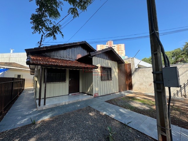 Casa Residencial para locacao no Zona 07 em Maringa com 54m² por R$ 1.200,00
