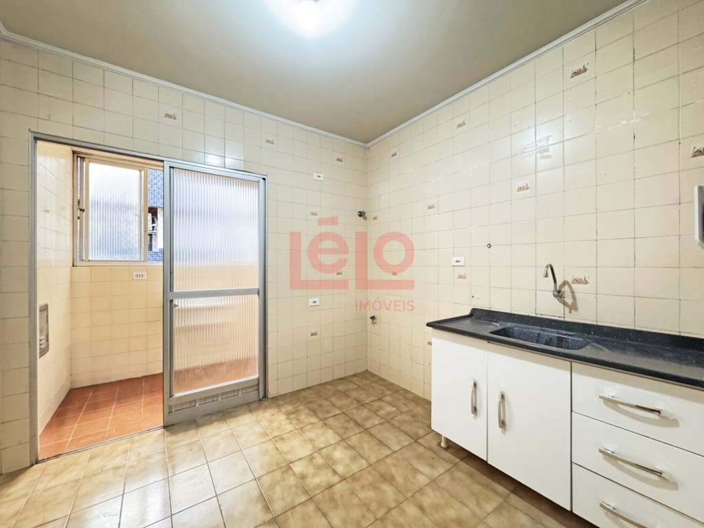 Apartamento para locacao no Zona 07 em Maringa com 122,3m² por R$ 1.500,00