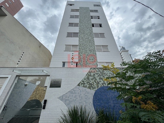 Apartamento para locacao no Zona 03 em Maringa com 149,22m² por R$ 1.800,00