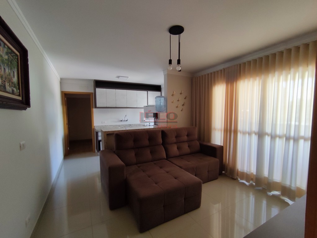 Apartamento para locacao no Zona 07 em Maringa com 118m² por R$ 2.600,00