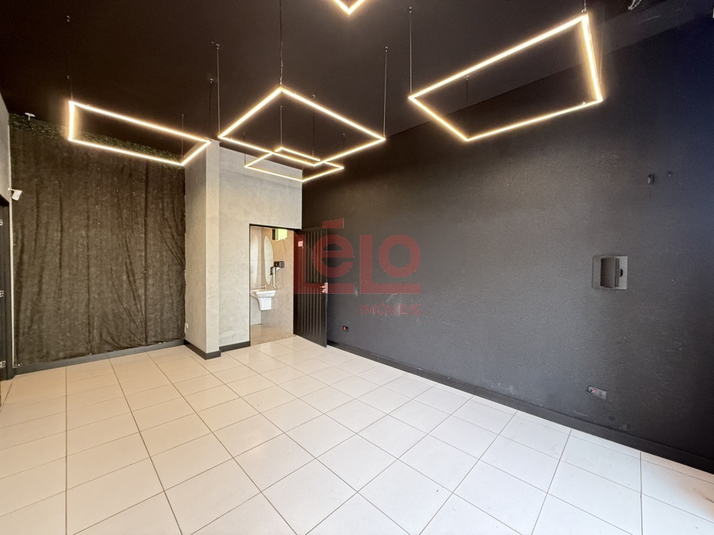 Sala/Conjunto Comercial para alugar em Zona 08, Maringá — Portal Chave Fácil