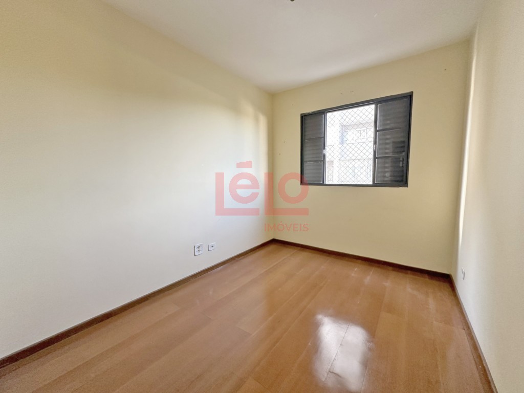 Apartamento para locacao no Zona 07 em Maringa com 129,41m² por R$ 2.000,00