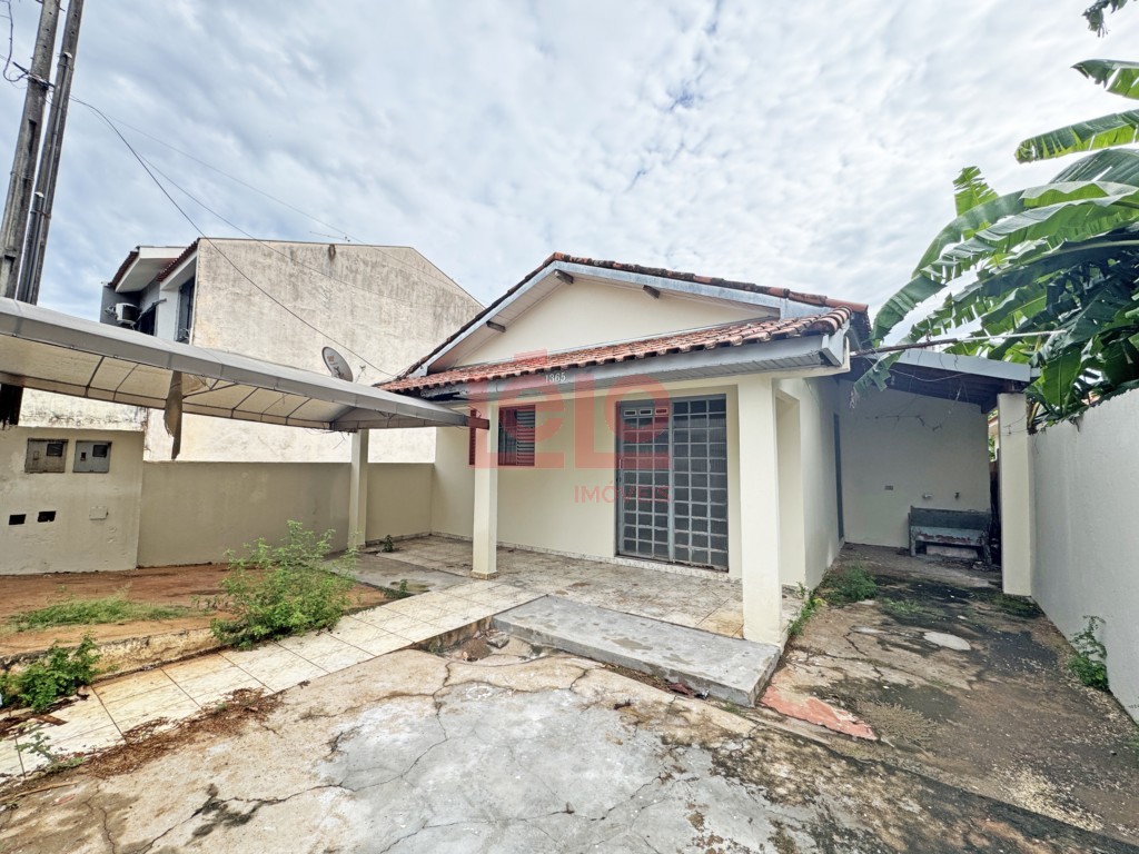 Casa Residencial para locacao no Zona 07 em Maringa com 70m² por R$ 1.000,00