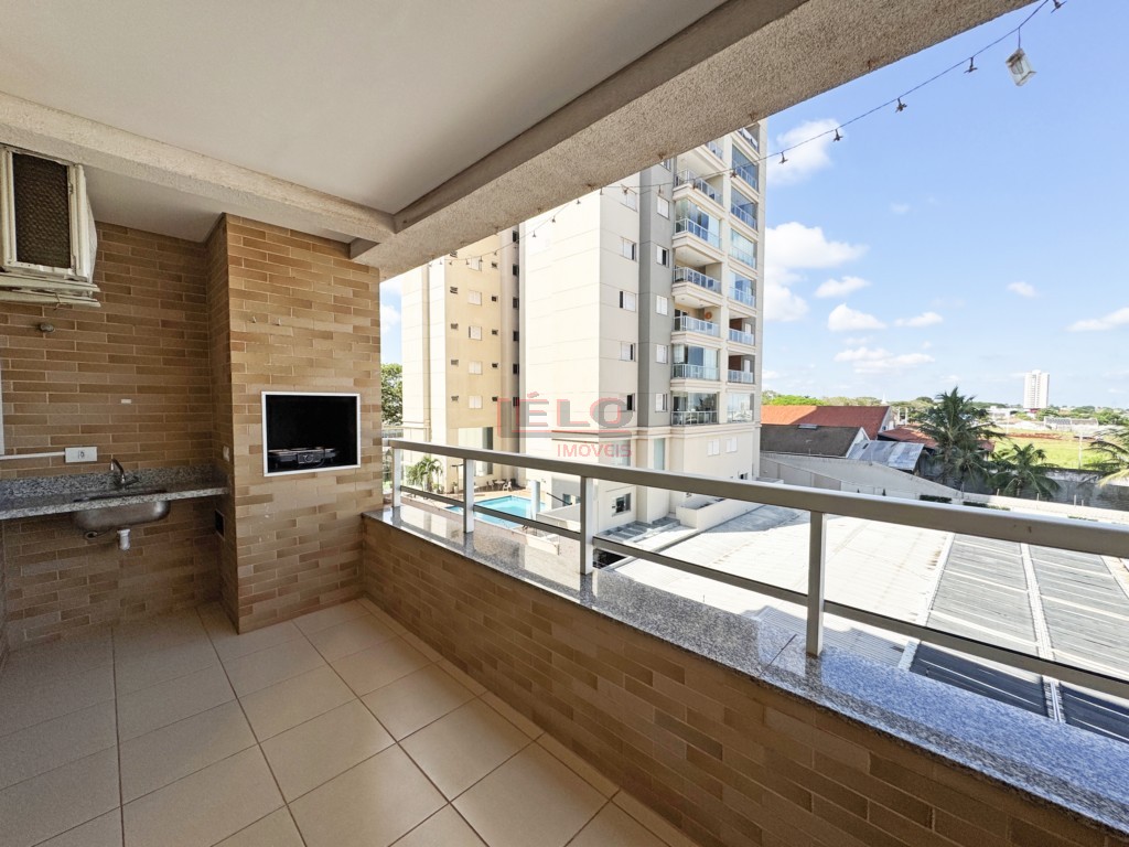 Apartamento para locacao no Zona 08 em Maringa com 112m² por R$ 2.400,00