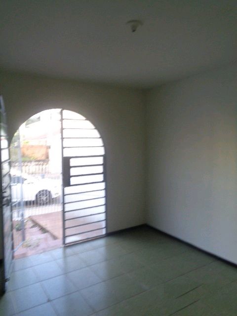 Sobrado para locacao no Zona 07 em Maringa com 70,62m² por R$ 1.500,00