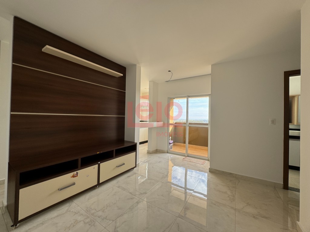 Apartamento para locacao no Zona 07 em Maringa com 104,14m² por R$ 1.950,00