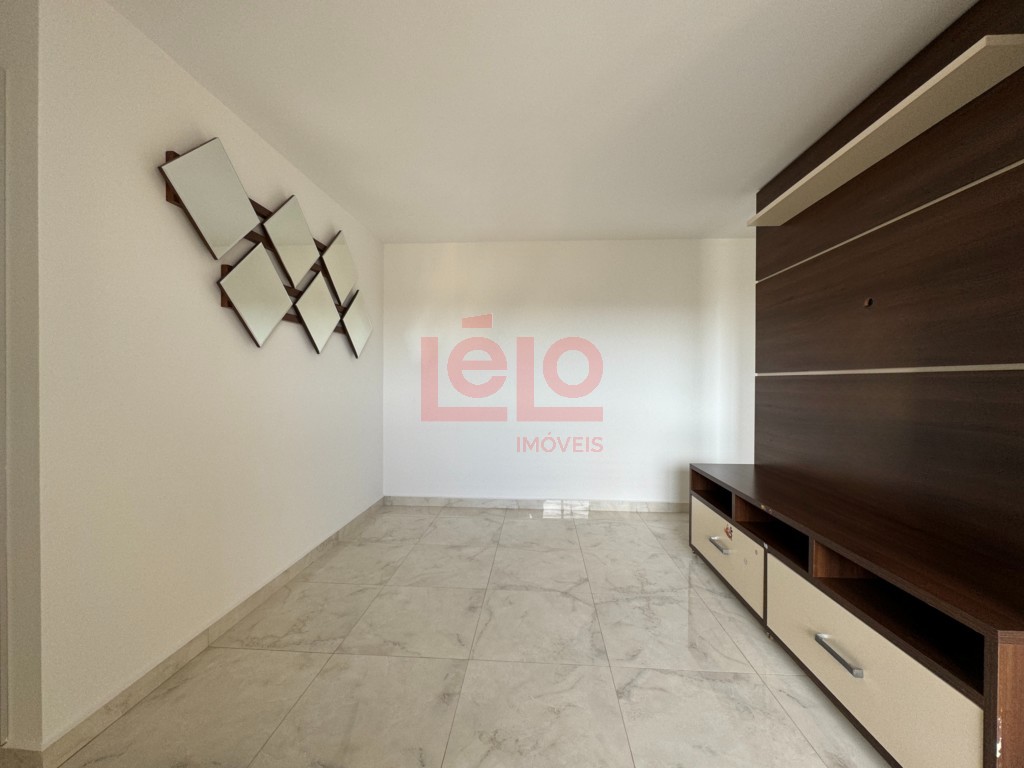 Apartamento para locacao no Zona 07 em Maringa com 104,14m² por R$ 1.950,00