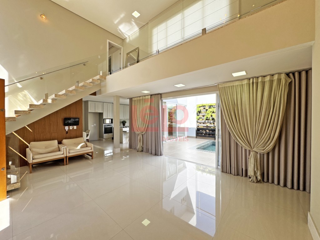 Sobrado para venda no Zona 04 em Maringa com 278m² por R$ 2.350.000,00