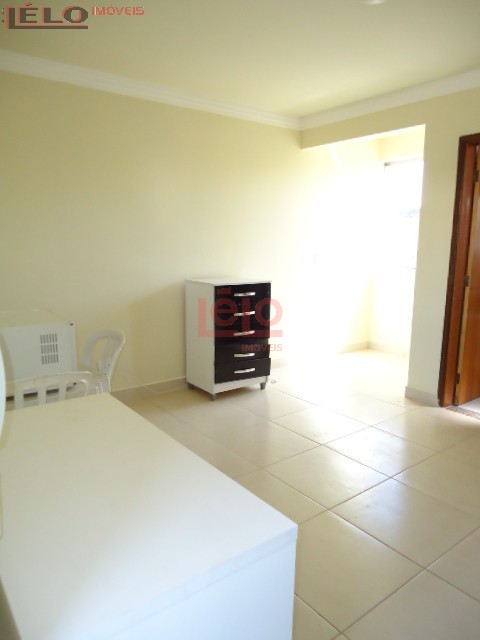 Apartamento para locacao no Jardim Aclimacao em Maringa com 29m² por R$ 800,00