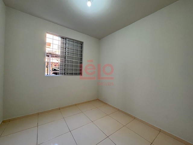 Apartamento para locacao no Zona 07 em Maringa com 78,72m² por R$ 1.400,00