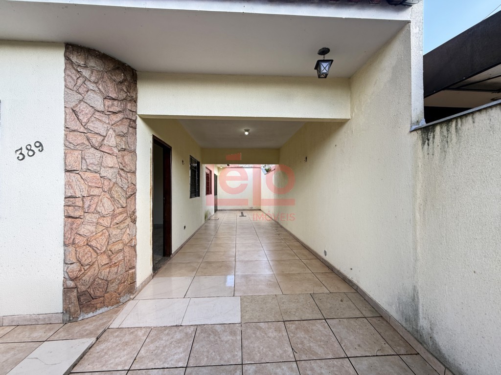 Casa Residencial para locacao no Parque das Bandeiras em Maringa com 110,45m² por R$ 1.950,00
