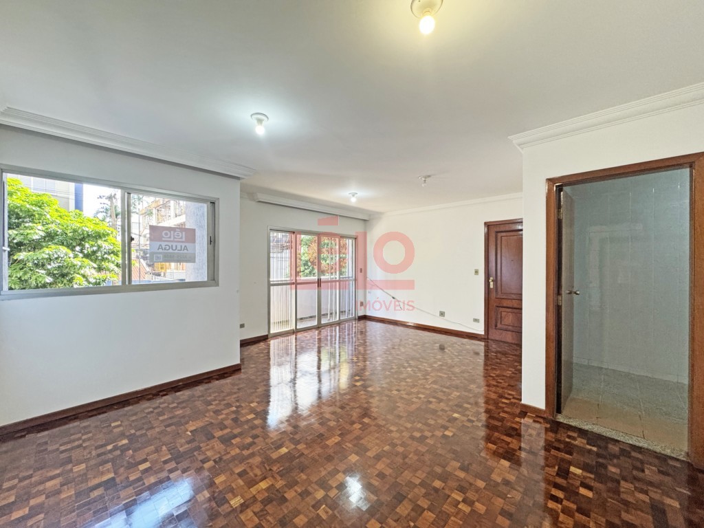 Apartamento para locacao no Zona 07 em Maringa com 183,42m² por R$ 2.600,00