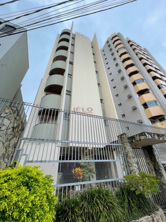 Apartamento para locacao no Zona 07 em Maringa com 90m² por R$ 1.400,00