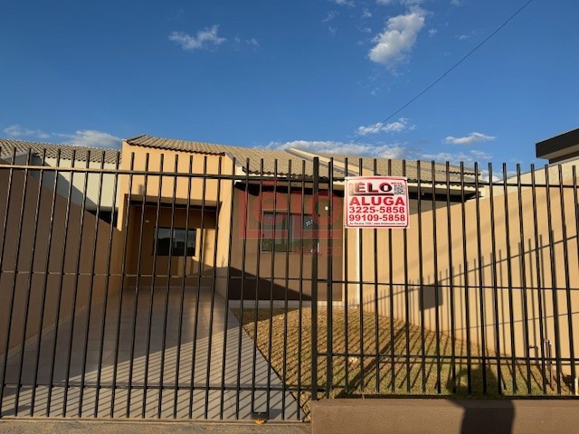 Casa Residencial para locacao no Jardim Primavera (iguatemi) em Maringa com 69,67m² por R$ 900,00