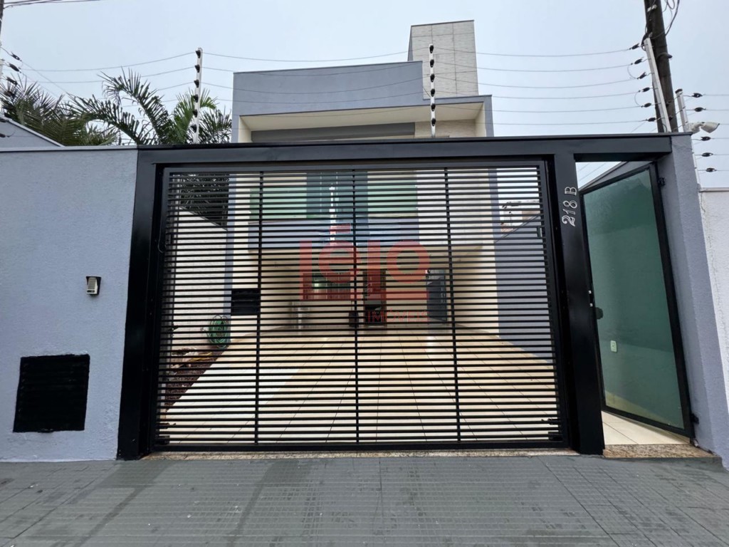 Sobrado para venda no Zona 20 em Maringa com 162m² por R$ 895.000,00