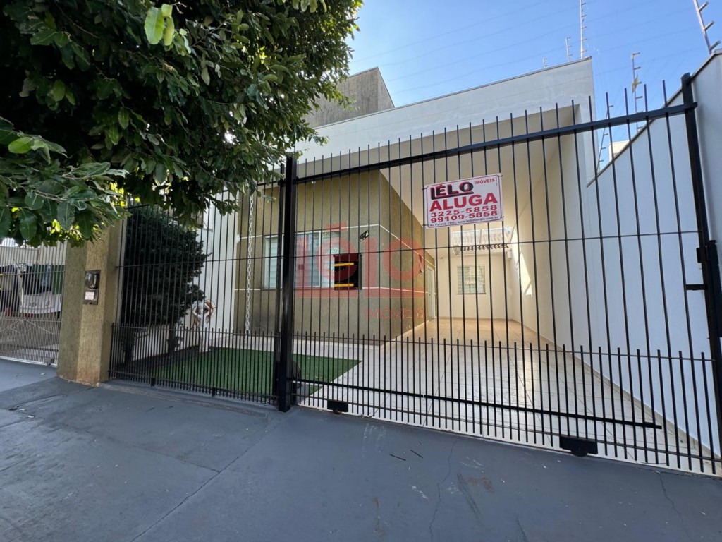 Casa Residencial para locacao no Jardim Monte Rei em Maringa com 98,3m² por R$ 2.700,00