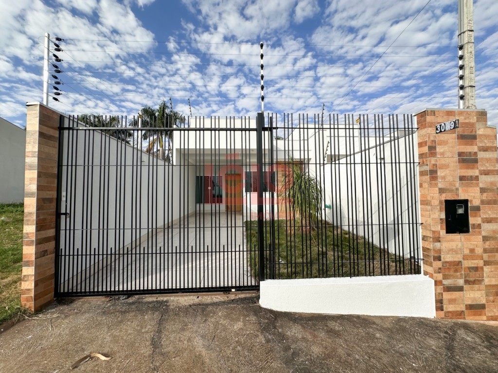Casa Residencial para venda no Jardim Diamante em Maringa com 69,84m² por R$ 345.000,00