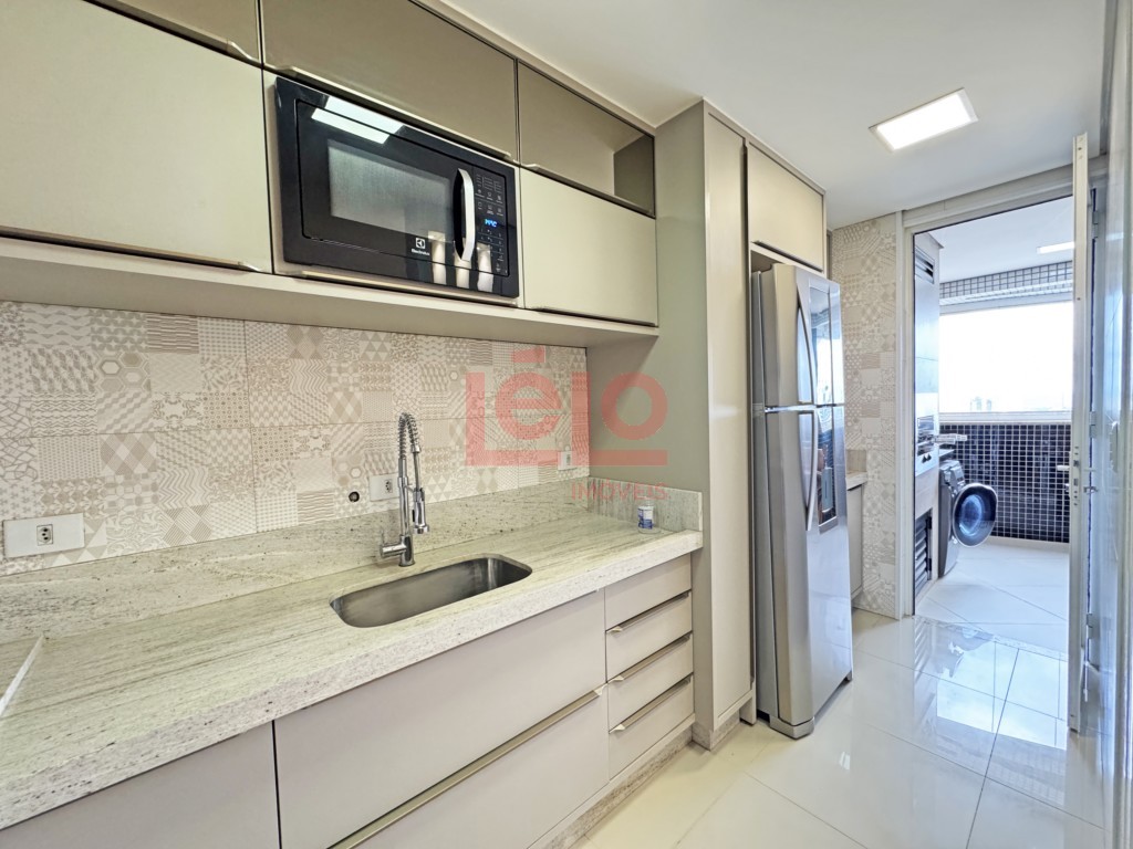 Apartamento para locacao no Novo Centro em Maringa com 147,81m² por R$ 4.000,00