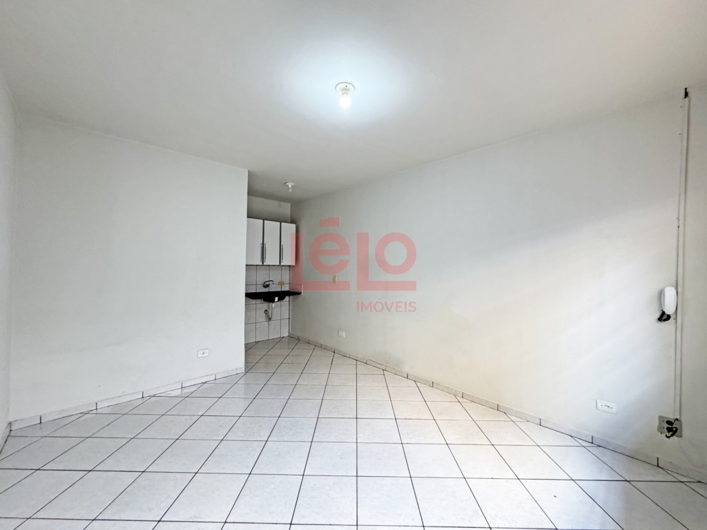 Apartamento para locacao no Zona 07 em Maringa com 30m² por R$ 750,00