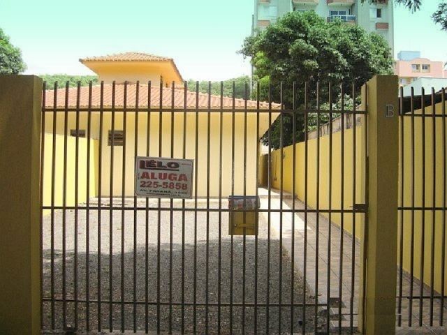 Apartamento para locacao no Zona 07 em Maringa com 30m² por R$ 680,00