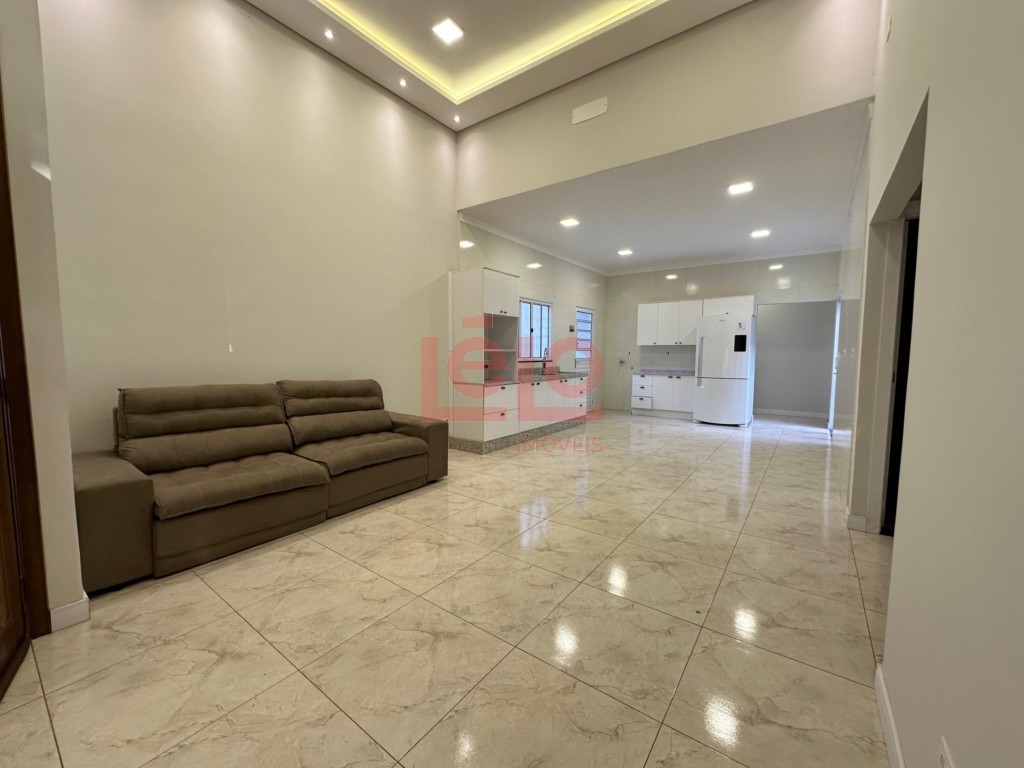 Casa Residencial para locacao no Zona 07 em Maringa com 118m² por R$ 2.700,00