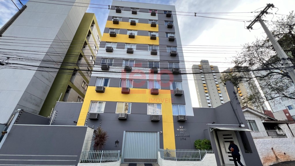 Apartamento para locacao no Zona 07 em Maringa com 91,59m² por R$ 1.800,00
