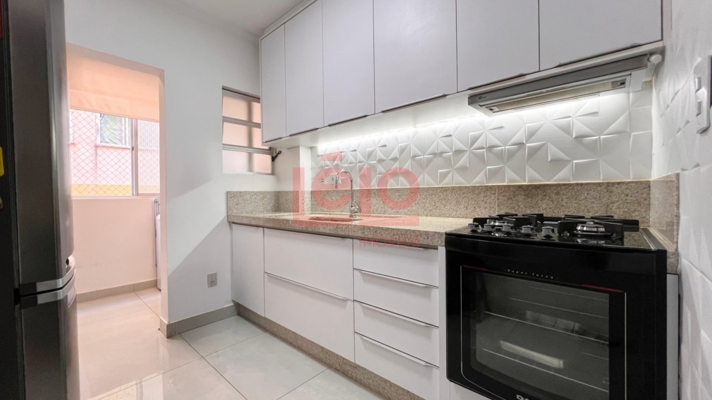 Apartamento para locacao no Zona 07 em Maringa com 91,59m² por R$ 1.800,00