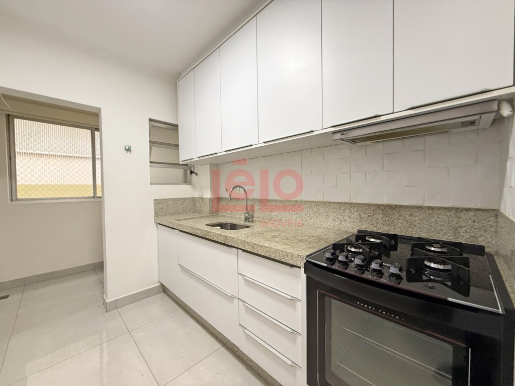 Apartamento para locacao no Zona 07 em Maringa com 91,59m² por R$ 1.800,00