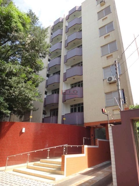 Apartamento para locacao no Zona 07 em Maringa com 112m² por R$ 1.800,00