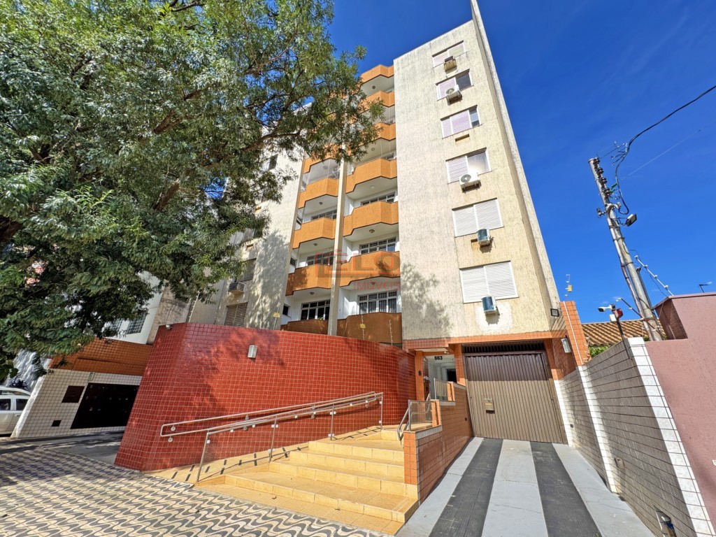 Apartamento para locacao no Zona 07 em Maringa com 112m² por R$ 1.800,00