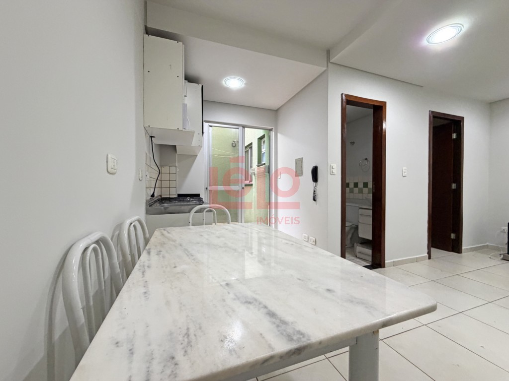 Apartamento para locacao no Zona 07 em Maringa com 75,36m² por R$ 1.350,00