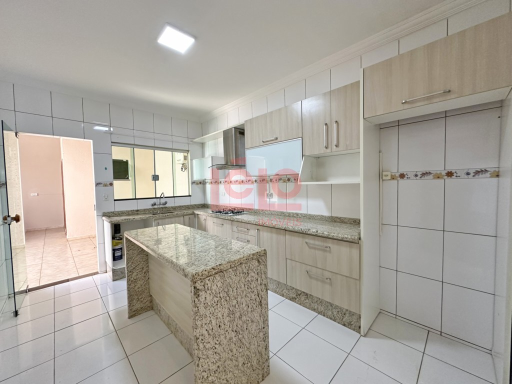 Sobrado para venda no Jardim Brasil em Maringa com 167,67m² por R$ 680.000,00