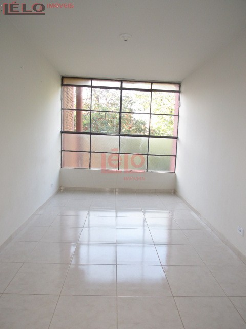 Apartamento para locacao no Zona 07 em Maringa com 89,64m² por R$ 1.600,00