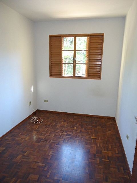 Apartamento para locacao no Zona 07 em Maringa com 118,31m² por R$ 1.500,00