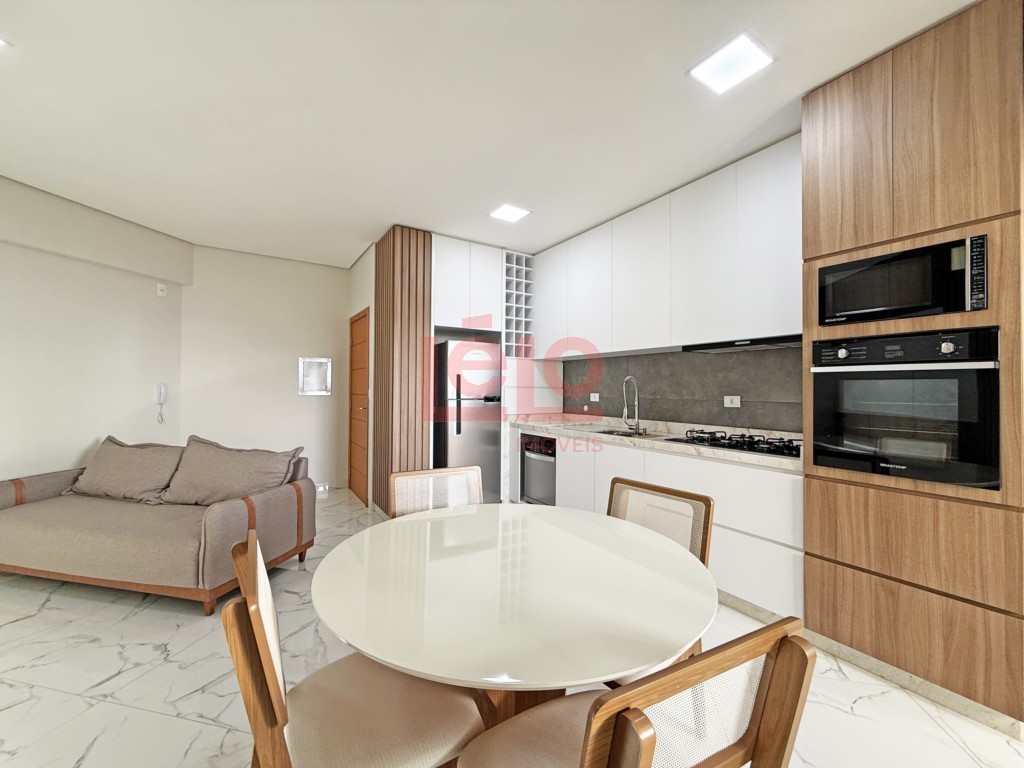 Apartamento para locacao no Novo Centro em Maringa com 100,37m² por R$ 4.000,00