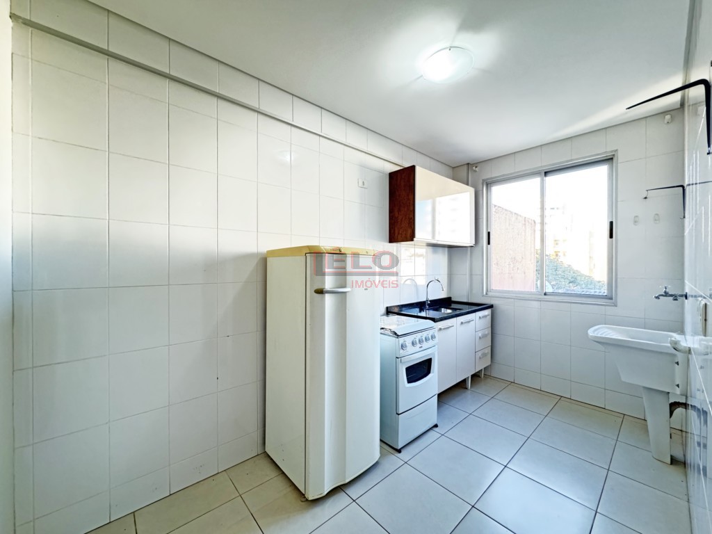 Apartamento para locacao no Zona 07 em Maringa com 43,7m² por R$ 1.300,00