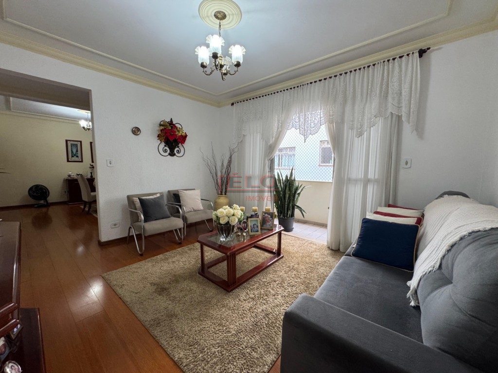 Apartamento para locacao no Zona 07 em Maringa com 221,97m² por R$ 2.500,00