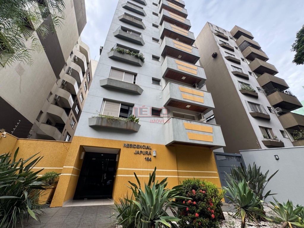 Apartamento para locacao no Zona 07 em Maringa com 222m² por R$ 2.500,00