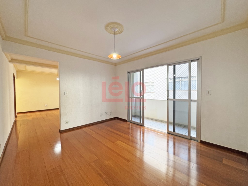 Apartamento para locacao no Zona 07 em Maringa com 221,97m² por R$ 2.500,00