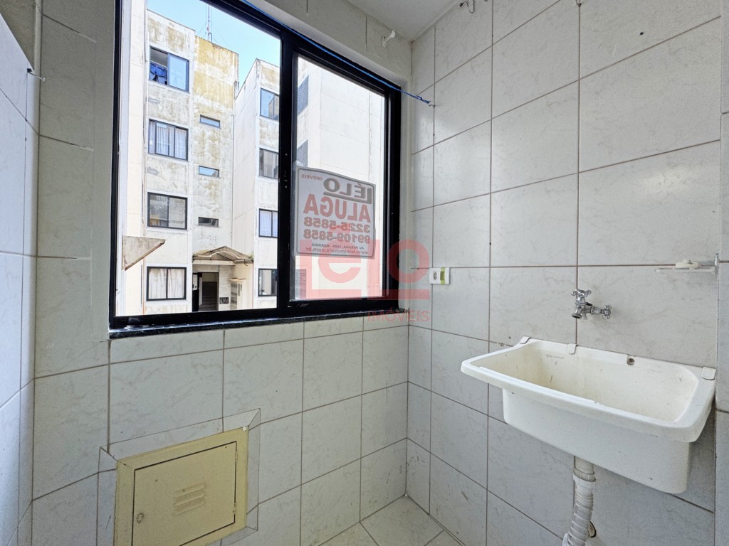 Apartamento para locacao no Zona 08 em Maringa com 77,91m² por R$ 1.300,00