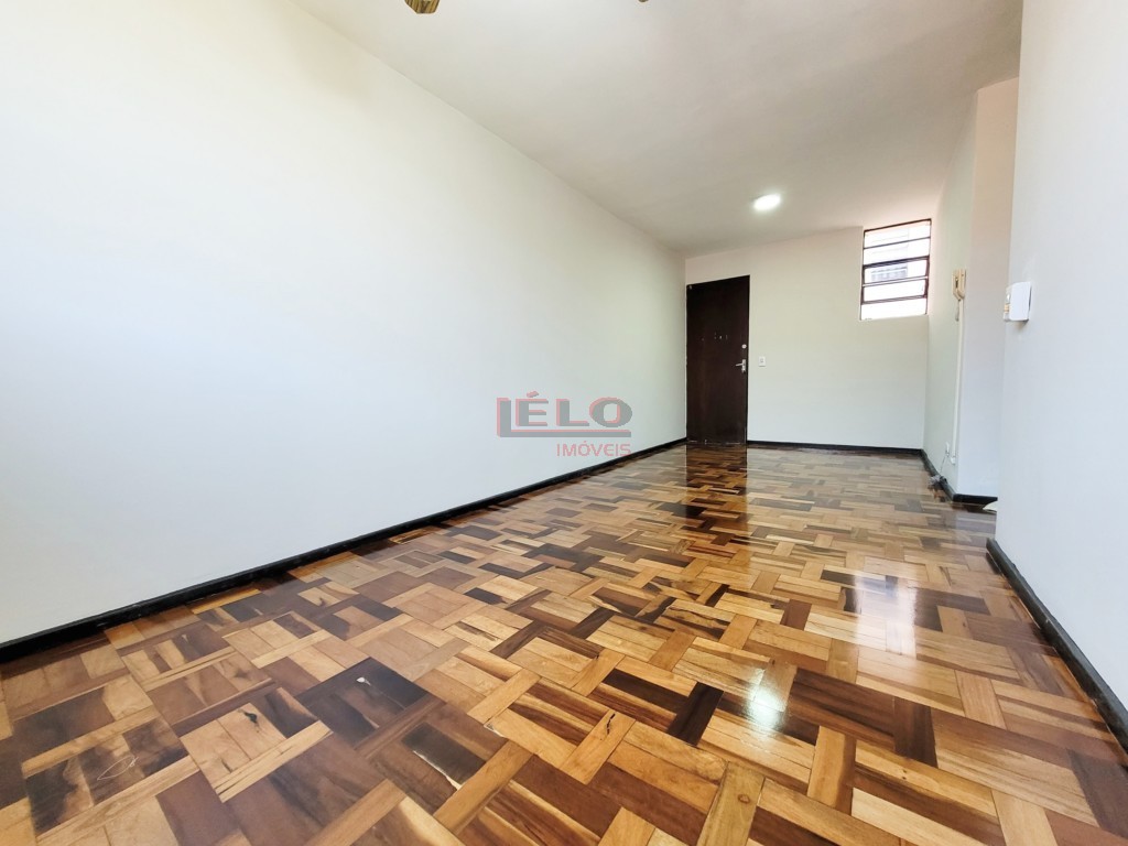 Apartamento para locacao no Zona 07 em Maringa com 80,77m² por R$ 1.400,00
